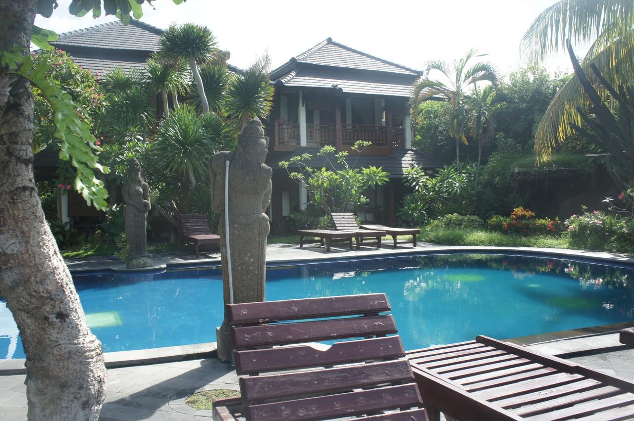 Batu Bolong Cottages Mangsit Kültér fotó