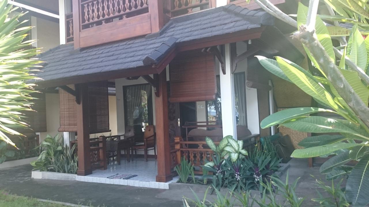 Batu Bolong Cottages Mangsit Kültér fotó