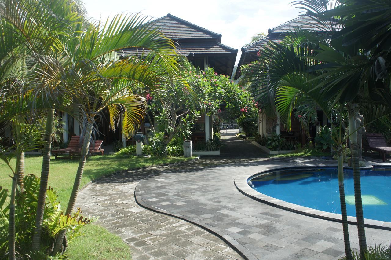 Batu Bolong Cottages Mangsit Kültér fotó