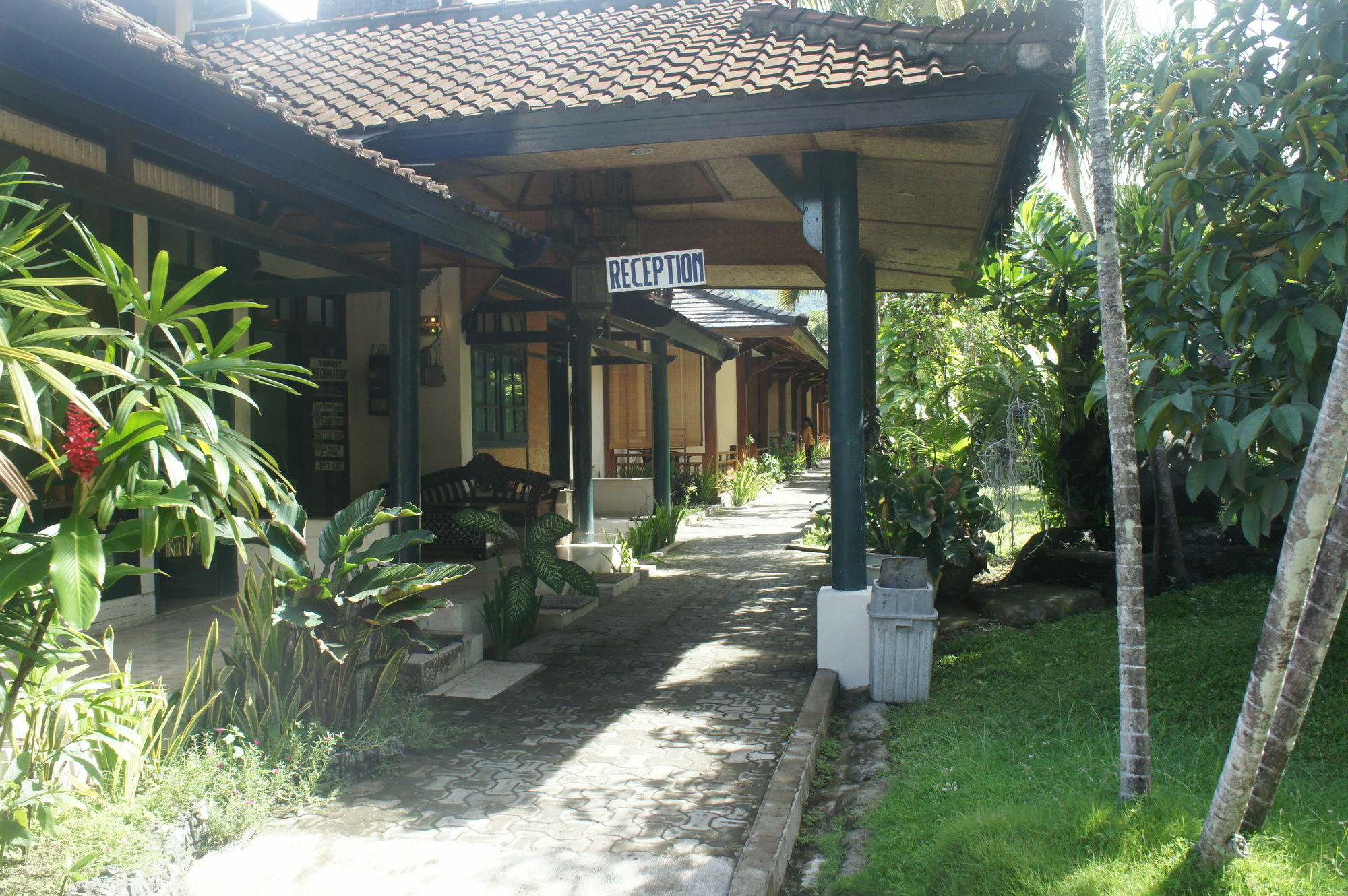 Batu Bolong Cottages Mangsit Kültér fotó